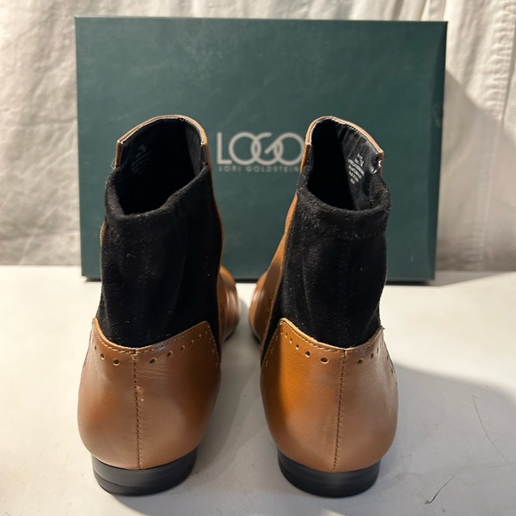 LOGO Lori Goldstein cognac leather ankle booties with stretch fabric on heel - Picture 3 of 6